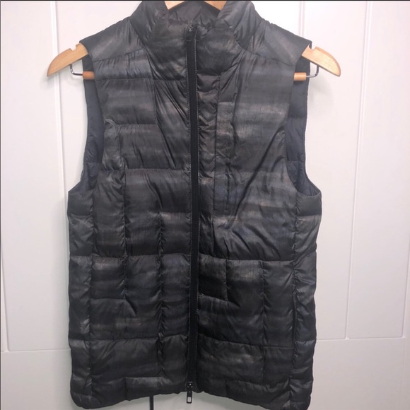 Lululemon Vest 🍋 - Picture 3 of 14